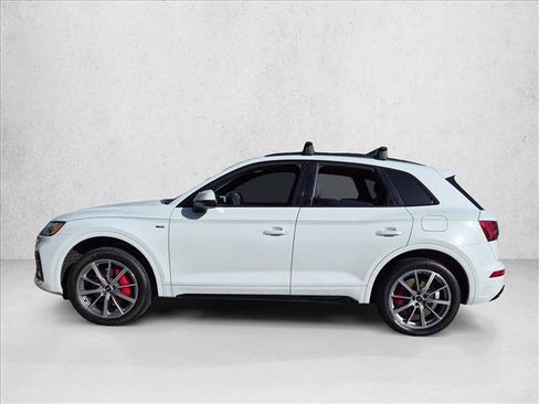 Used 2024 Audi Q5 e Premium Plus w/ Premium Plus Package AWD/4WD image 9