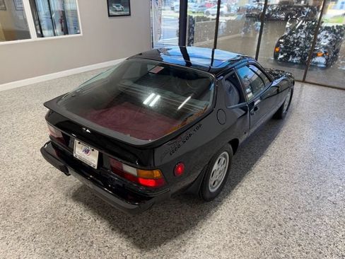 Used 1988 Porsche 924 S RWD image 6