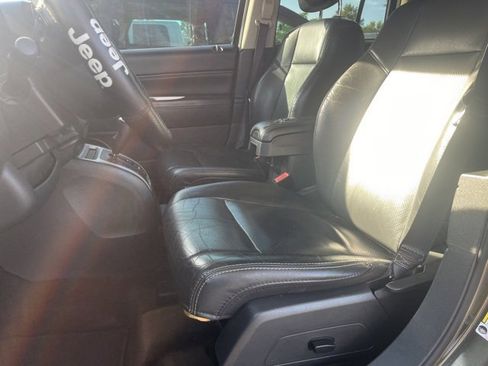 Used 2016 Jeep Compass High Altitude image 8