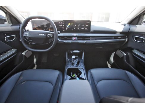 Certified 2026 Kia K4 EX FWD image 11