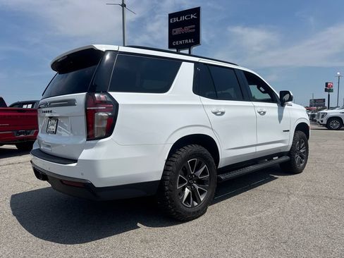 Used 2022 Chevrolet Tahoe Z71 w/ Luxury Package AWD/4WD image 7