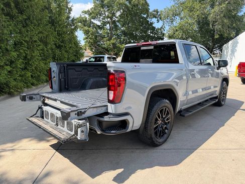 Used 2024 GMC Sierra 1500 Elevation w/ Elevation Premium Package AWD/4WD image 9
