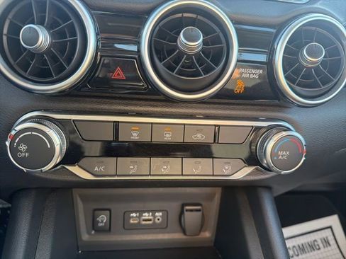 Used 2024 Nissan Sentra SV image 24