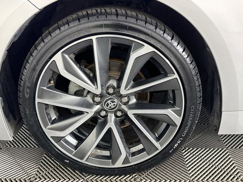 Used 2021 Toyota Corolla SE image 36