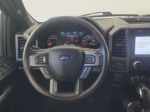 Used 2019 Ford F150 Lariat w/ Equipment Group 502A Luxury AWD/4WD image 20