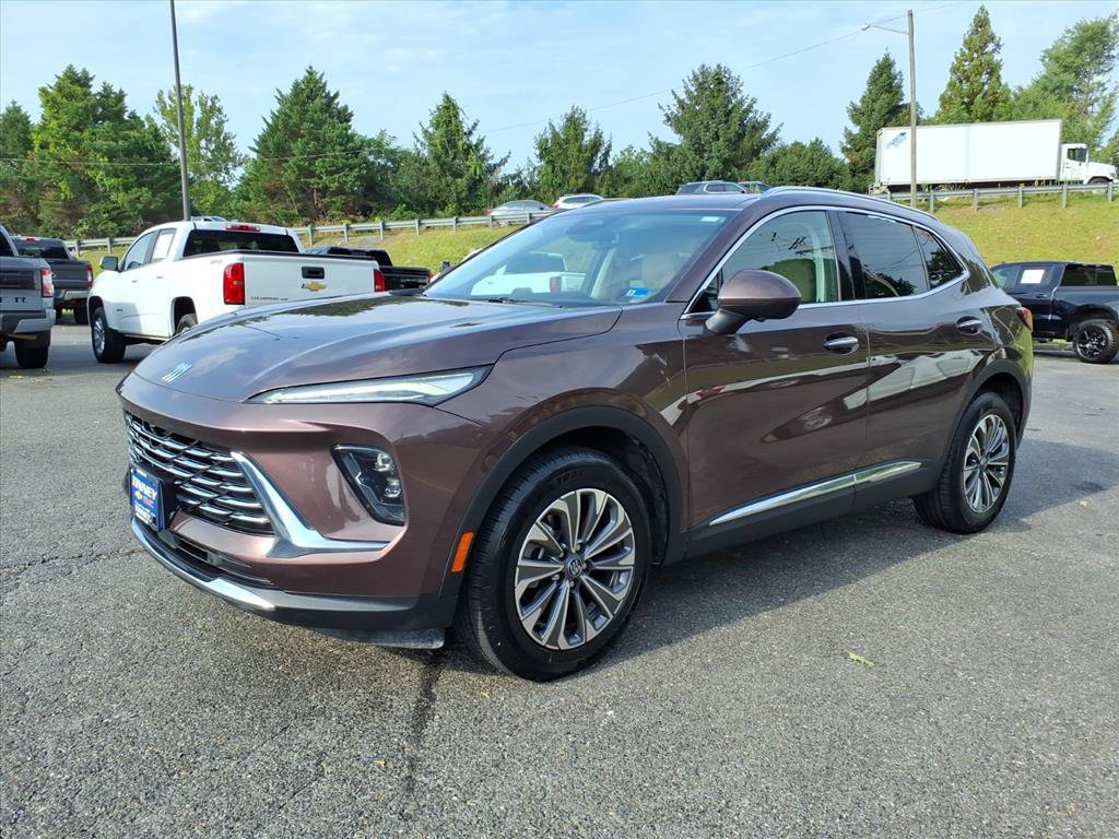 Used 2024 Buick Envision Preferred AWD/4WD image 8