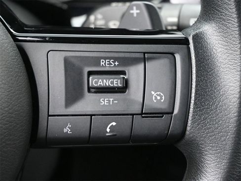 Used 2022 Nissan Pathfinder S image 7