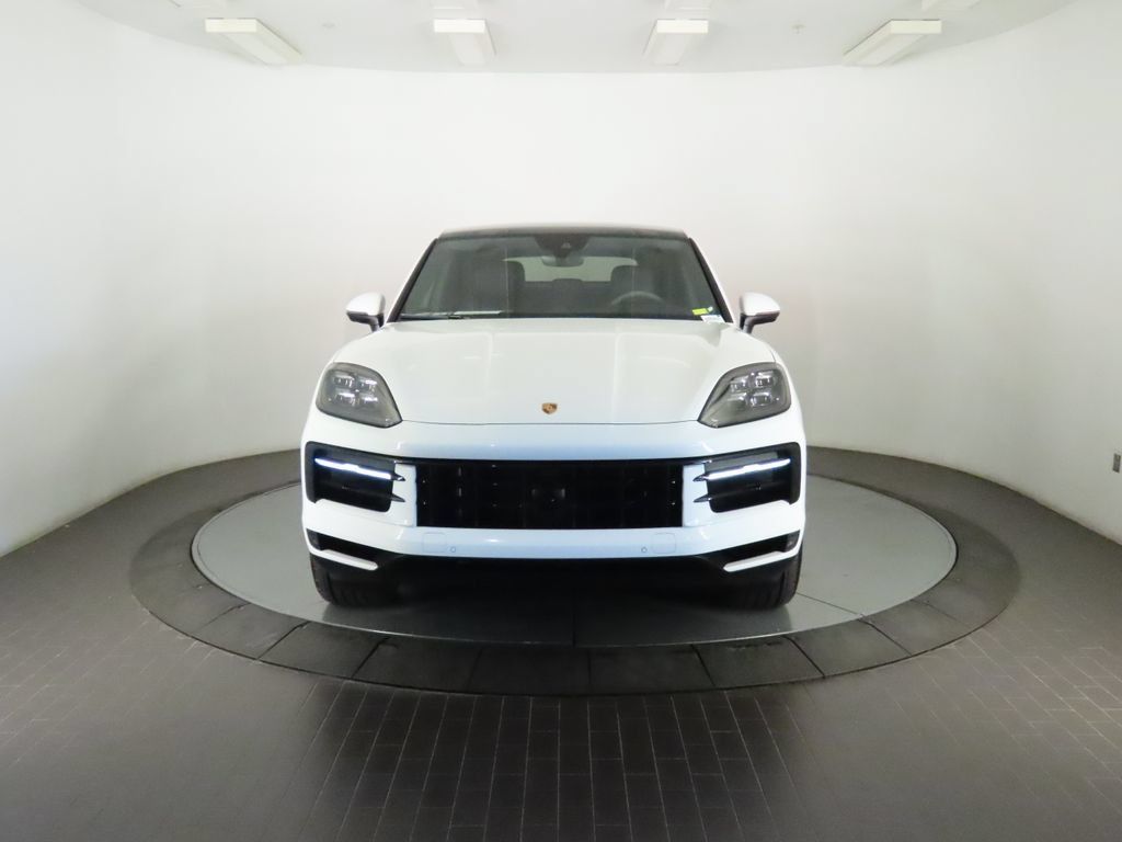 Certified 2025 Porsche Cayenne Coupe AWD/4WD image 10