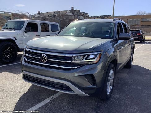 Used 2023 Volkswagen Atlas SE image 4