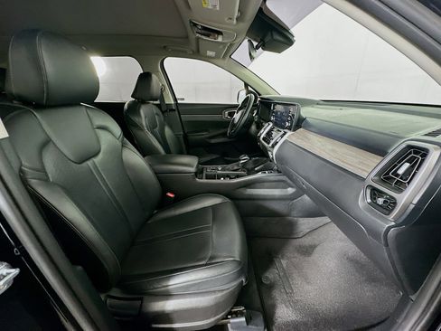 Used 2021 Kia Sorento EX w/ Panoramic Sunroof Package FWD image 32