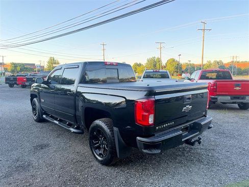 Used 2017 Chevrolet Silverado 1500 LTZ Z71 w/ LTZ Plus Package AWD/4WD image 7