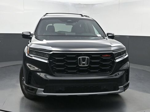 Used 2024 Honda Pilot TrailSport image 41
