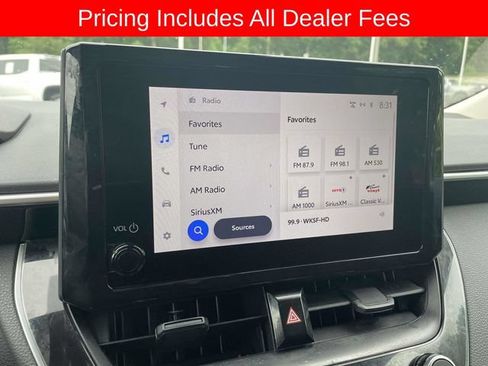 Used 2024 Toyota Corolla LE FWD image 32