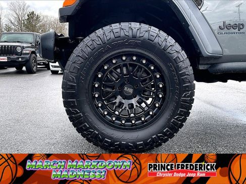 Used 2020 Jeep Gladiator Sport w/ Quick Order Package 24S image 8