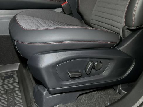 New 2026 Ford Explorer ST-Line w/ ST-Line Street Pack AWD/4WD image 17