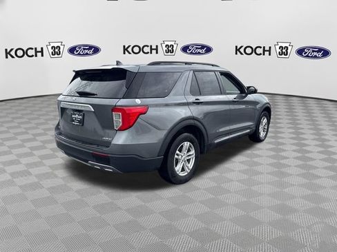 Used 2024 Ford Explorer XLT w/ Equipment Group 202A AWD/4WD image 8
