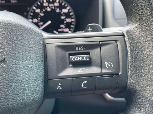Used 2026 Nissan Rogue S FWD image 22