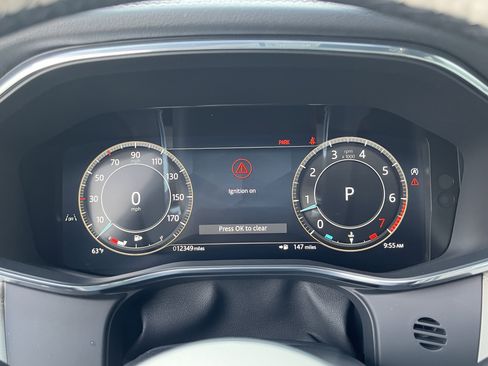 Used 2025 Jaguar F-PACE R-Dynamic S image 22