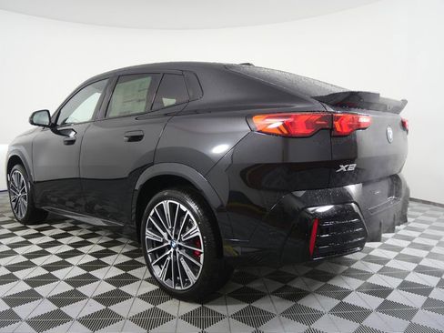 New 2026 BMW X2 xDrive28i w/ M Sport Package image 5