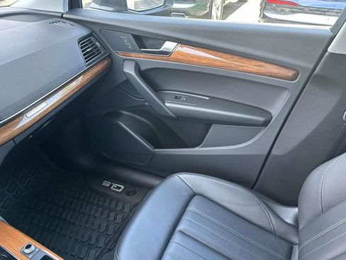 Used 2023 Audi Q5 2.0T Premium w/ Convenience Package AWD/4WD image 33