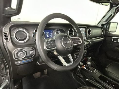 Used 2023 Jeep Wrangler Unlimited Sahara w/ Cold Weather Group AWD/4WD image 12