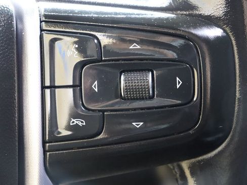 Used 2021 GMC Sierra 1500 SLE image 46