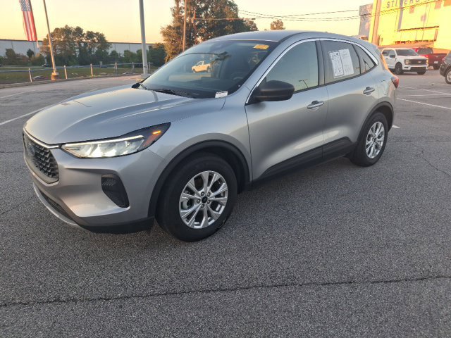Certified 2023 Ford Escape Active w/ Tech Pack #1 FWD image 6