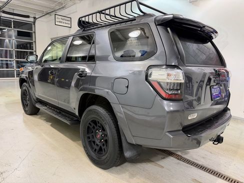 Used 2021 Toyota 4Runner Venture w/ Moonroof Package image 5