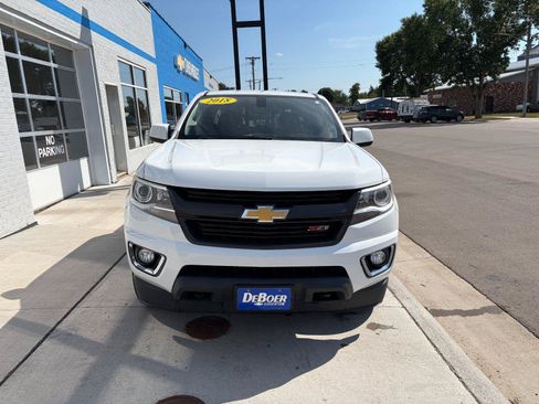 Used 2018 Chevrolet Colorado Z71 AWD/4WD image 7