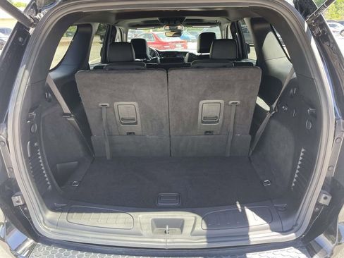 Used 2024 Dodge Durango GT RWD image 8