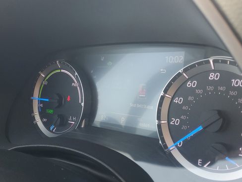 Used 2023 Toyota Highlander XLE FWD image 26