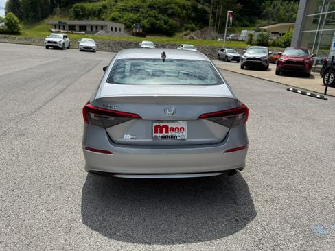 Used 2024 Honda Civic Sport image 8