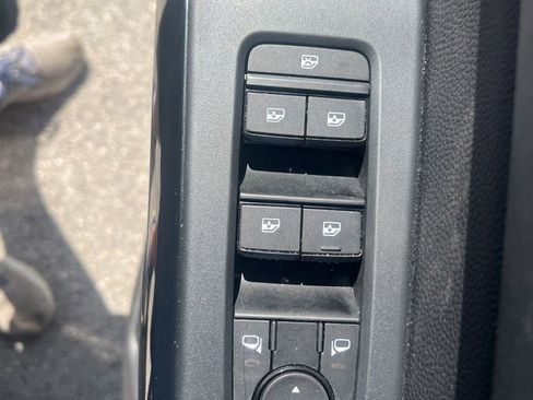 Certified 2025 Nissan Pathfinder S FWD image 14