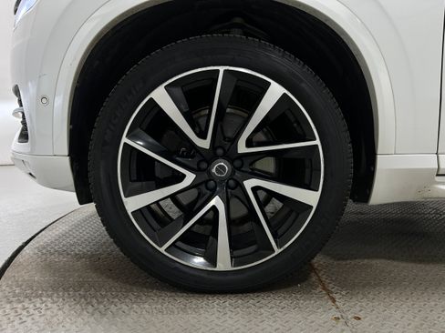 Used 2018 Volvo XC90 T6 Momentum w/ Convenience Package AWD/4WD image 39