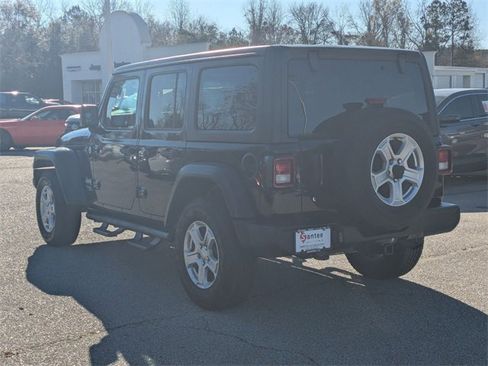 Used 2019 Jeep Wrangler Unlimited Sport S image 5