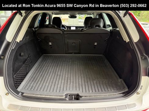 Used 2022 Volvo XC60 B5 Momentum w/ Advanced Package AWD/4WD image 10