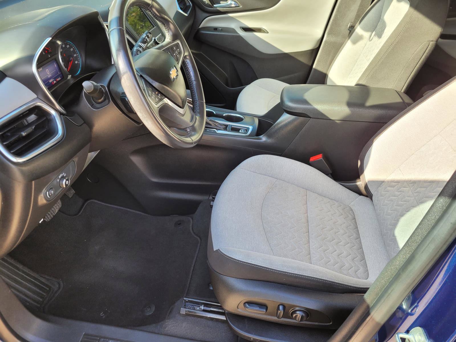 Used 2022 Chevrolet Equinox LT FWD image 23