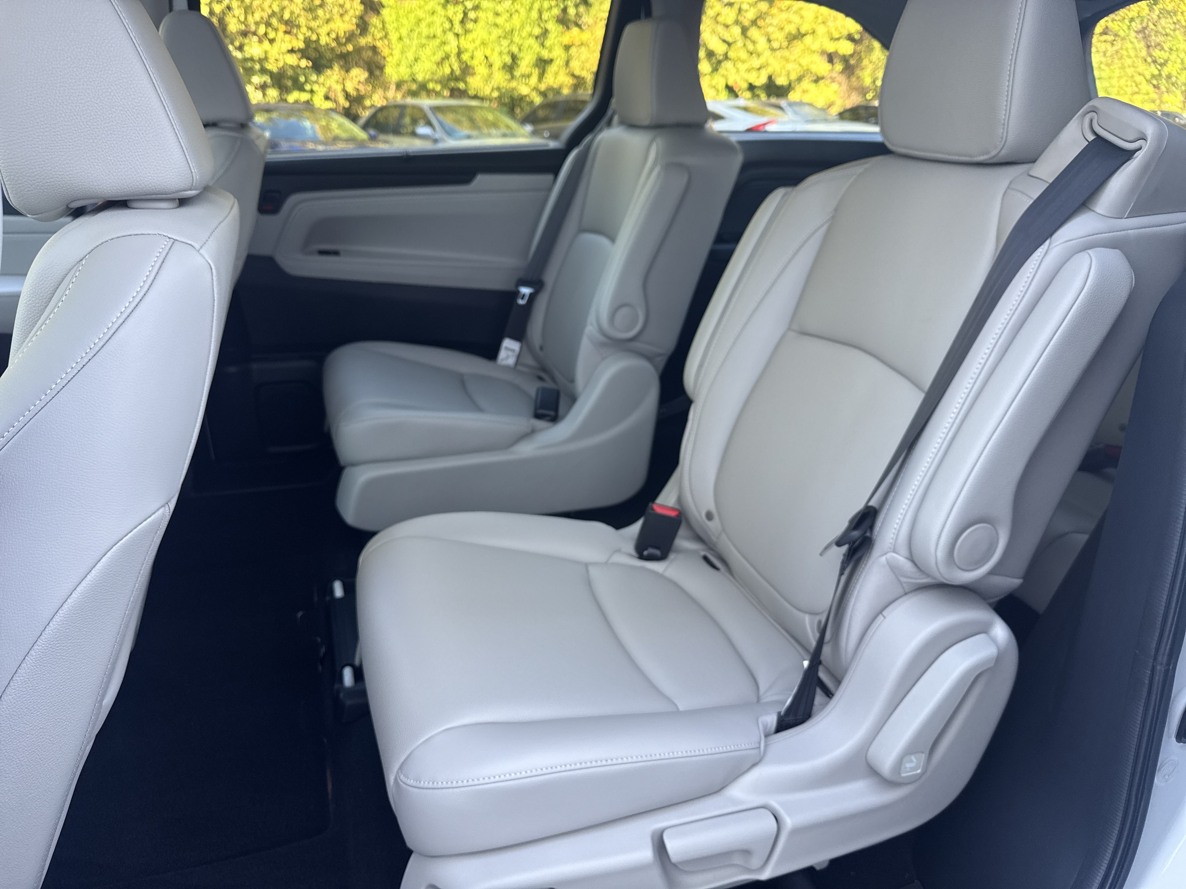 New 2027 Honda Odyssey EX-L image 10