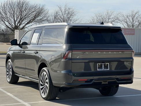 Certified 2025 Lincoln Navigator L Black Label image 7