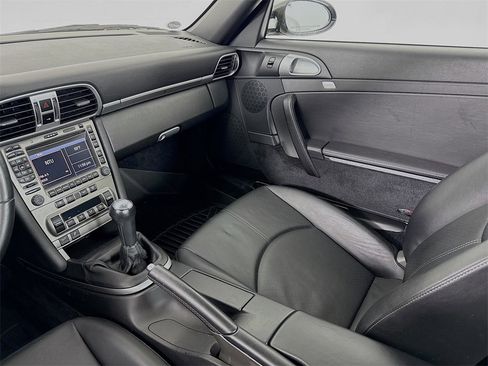 Used 2005 Porsche 911 Carrera S image 22