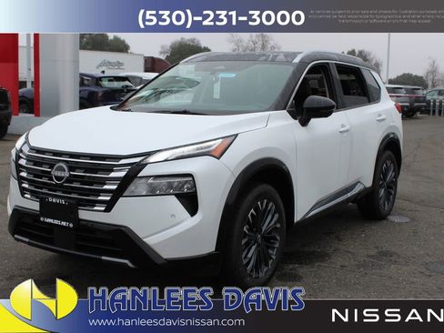 New 2026 Nissan Rogue Platinum w/ Platinum Premium Package image 3