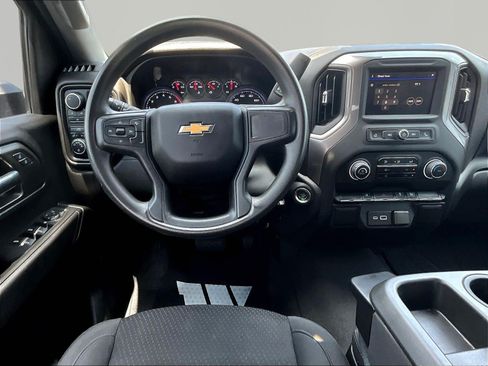 Used 2024 Chevrolet Silverado 2500 Custom AWD/4WD image 8