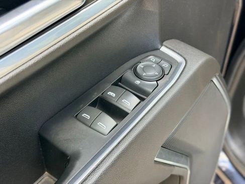 Used 2022 Chevrolet Silverado 1500 RST AWD/4WD image 17