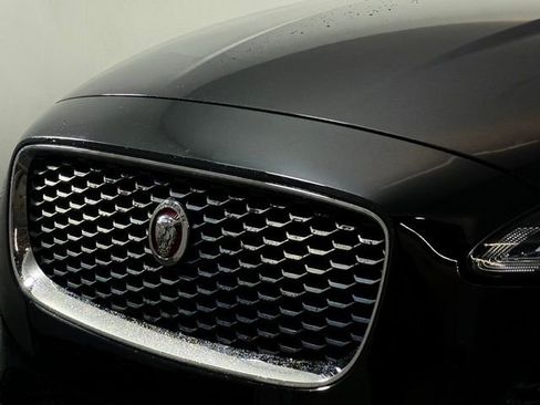 Used 2020 Jaguar E-PACE image 14