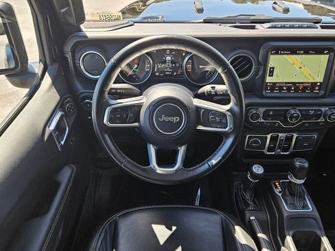 Certified 2022 Jeep Wrangler Unlimited Sahara image 22