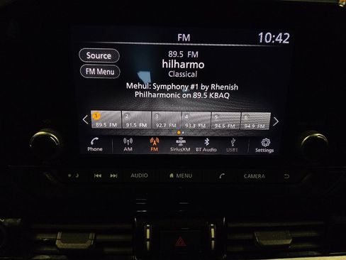Used 2022 Nissan Pathfinder SV FWD image 25