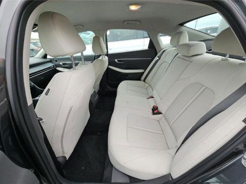 Used 2025 Hyundai Sonata SEL FWD image 8