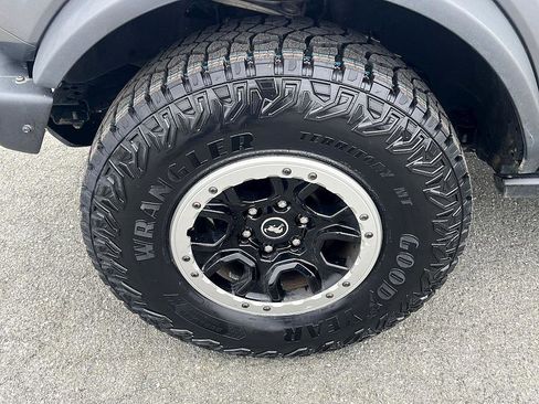 Used 2021 Ford Bronco Badlands image 12