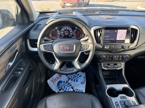 Used 2023 GMC Terrain Denali w/ Black Diamond Edition image 15