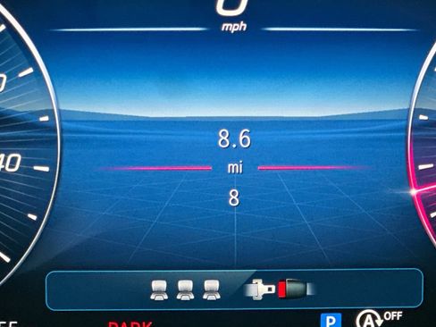 New 2026 Mercedes-Benz GLC 300 image 35